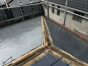 屋根修理（雨漏りによる貫板の劣化）