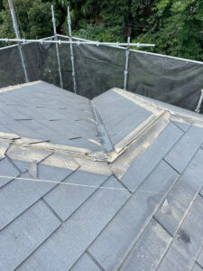 さいたま市岩槻区にて屋根修理（コロニアルからスーパーガルテクトにカバー工法）貫板