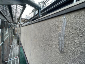 さいたま市岩槻区にて屋根修理（コロニアルから横暖ルーフへのカバー工法）ベランダサイディングの様子