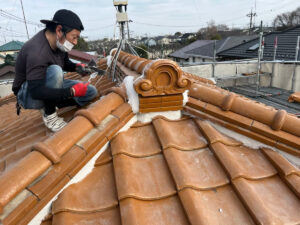 さいたま市岩槻区にて屋根修理（瓦屋根の漆喰工事・積み直し工事）