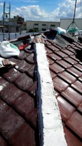 さいたま市浦和区にて屋根修理　棟瓦の積み直し
