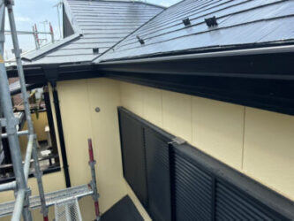 さいたま市岩槻区にて屋根修理〈雨樋の交換、棟板金の交換〉の施工後写真