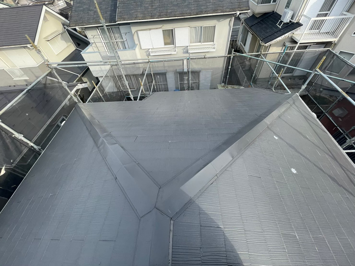 さいたま市大宮区にて屋根修理〈棟板金交換〉の施工前写真