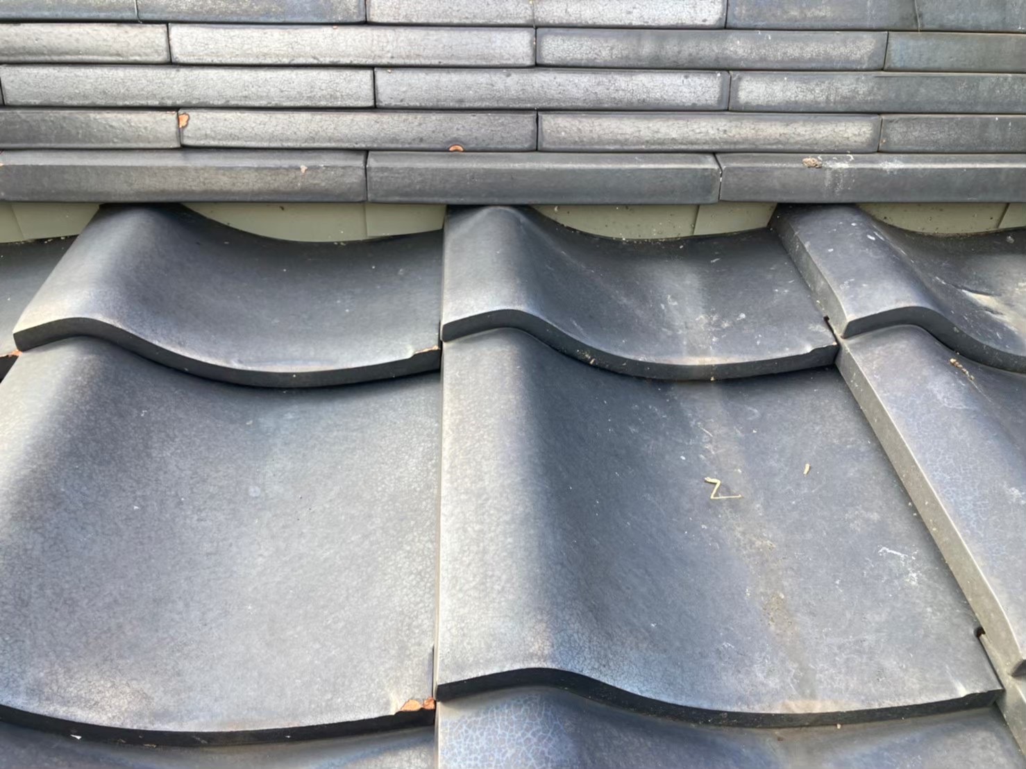 さいたま市大宮区にて屋根修理〈漆喰のメンテナンス工事〉の施工前写真
