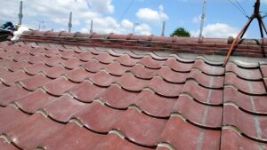 瓦屋根の屋根修理に使われる漆喰について