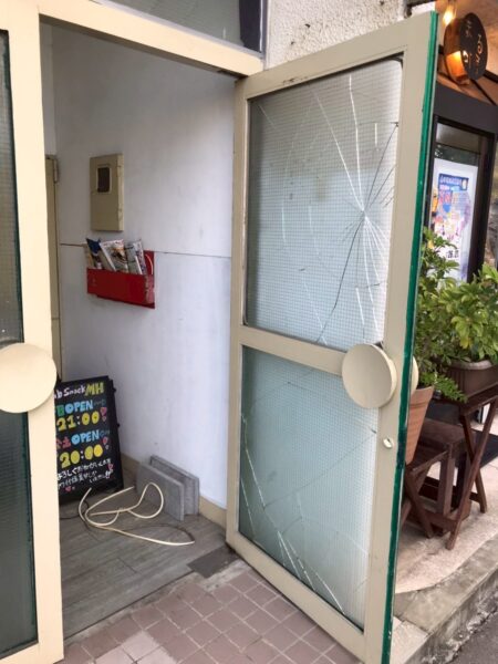 さいたま市大宮区にてガラス交換工事の施工前写真