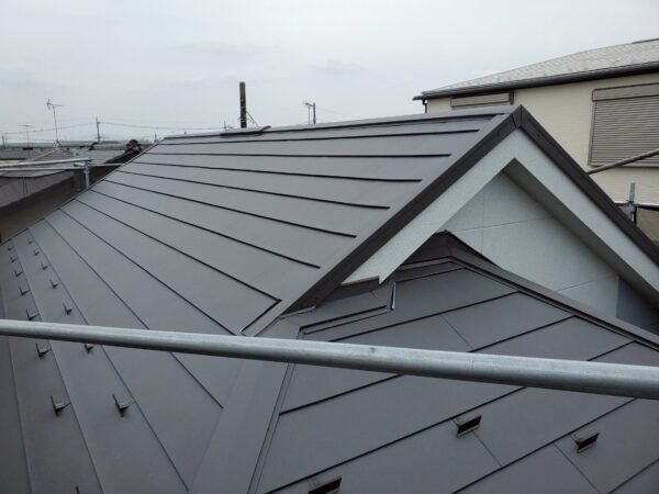 さいたま市のご住宅にて屋根修理工事〈暴風による被害〉の施工後写真