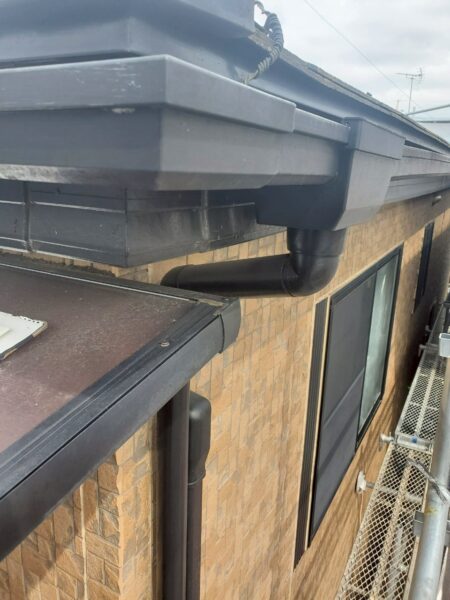さいたま市大宮区にて雨樋修理〈樋の外れ・雨樋交換〉の施工後写真